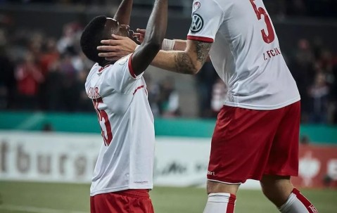 宝威体育官网-沙尔克面临压力，客场作战力争争取胜利的简单介绍